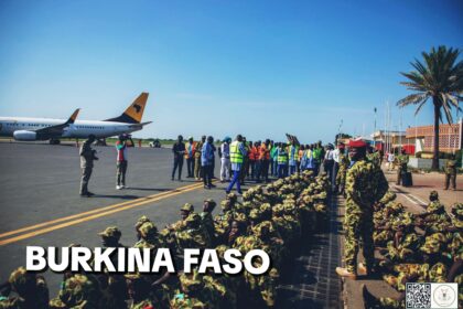 Les campeurs de camp vacances Faso Mêbo visite l'Aéroports et le mémorial Thomas Sankara