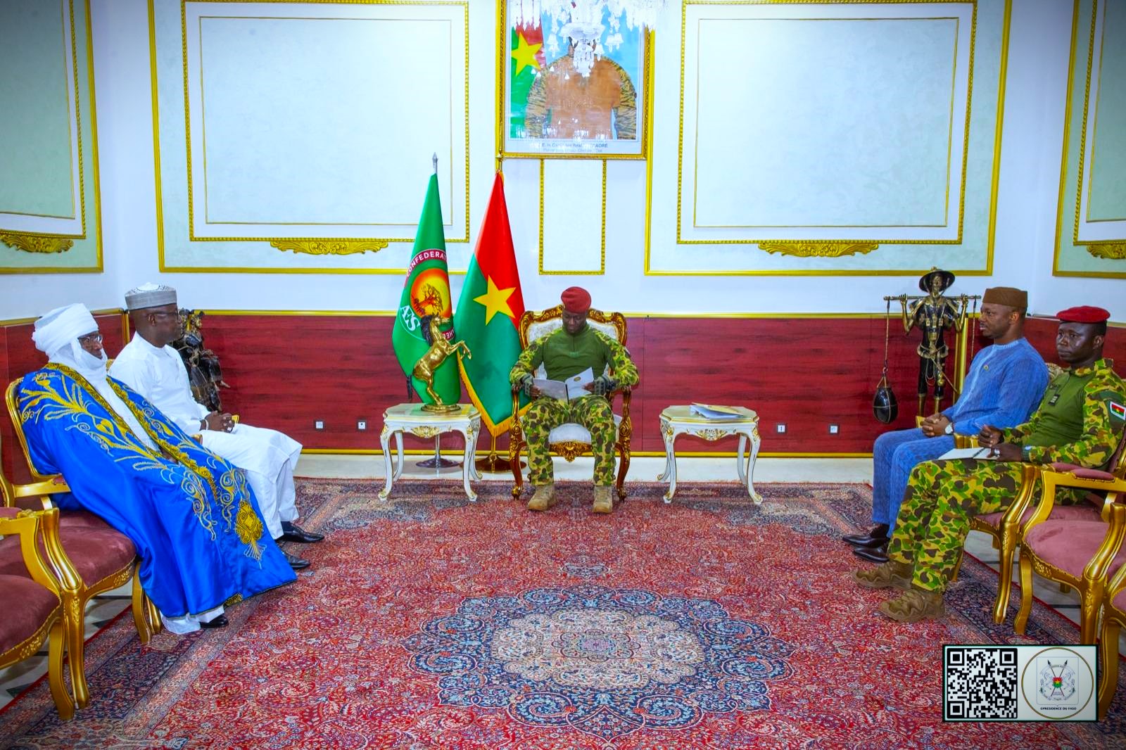 IB reçoit le texte législatif du parlement de l'AES